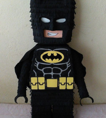 piñata de batman lego